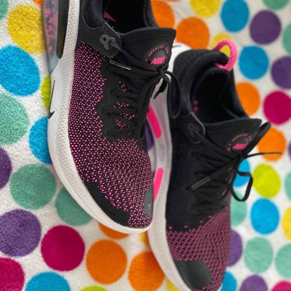 COPY - JOYRIDE RUN FLYKNIT 'PINK BLAST'